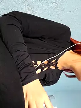 Moranguinhohotgirl — Freechat on StripChat
