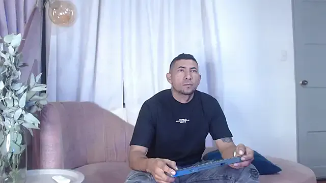 Morganandmegan — Spaks ass