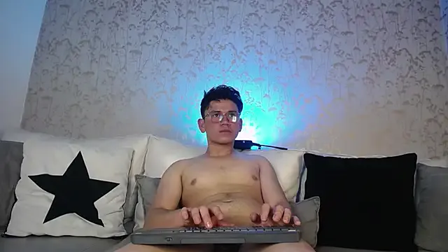 MusaEnigma — Show ass