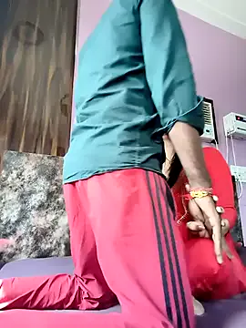 muskanhotty222 — Sexy MILF Pose 