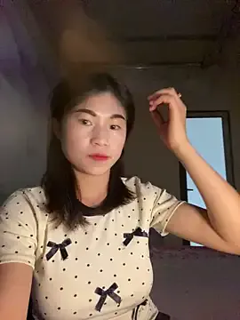 Mylinh- — Freechat on StripChat