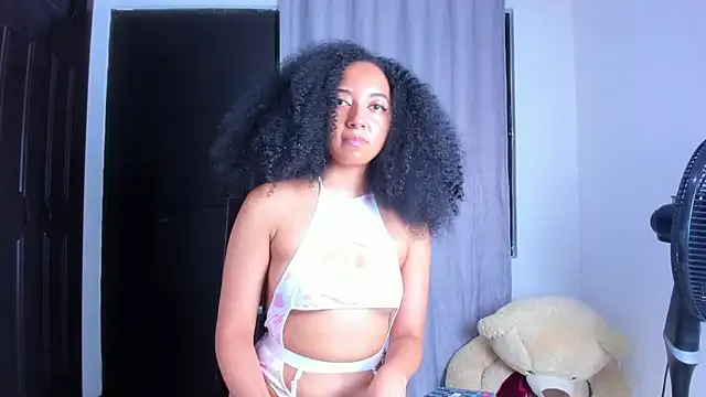 NAHOMI_MILLER — Hey cute ebony 