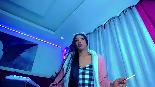 NahomiCamper — Freechat on StripChat
