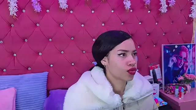Nanis_James — show ass in 4
