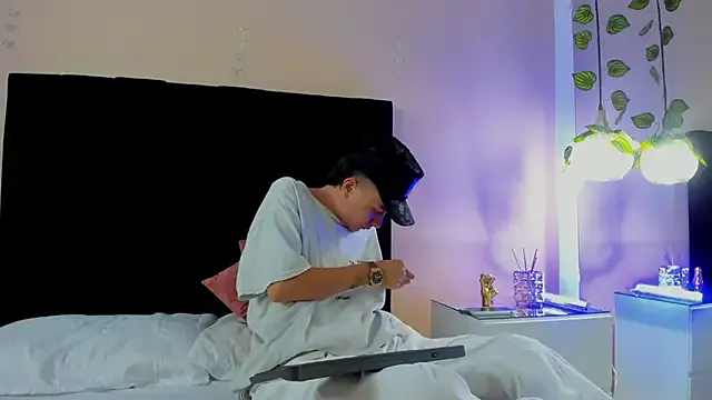 Nascary_Fox — show ass spank x3