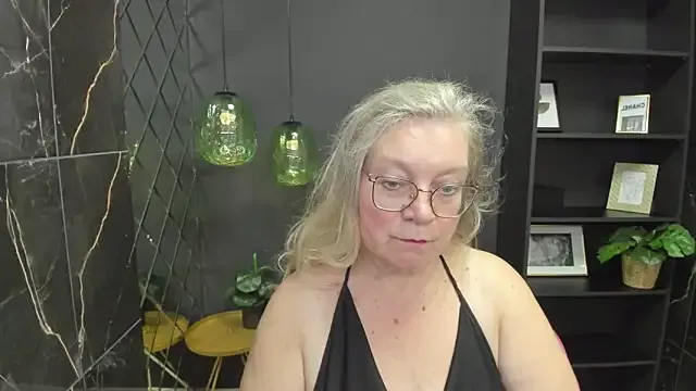 NataliMellow — Show one breast