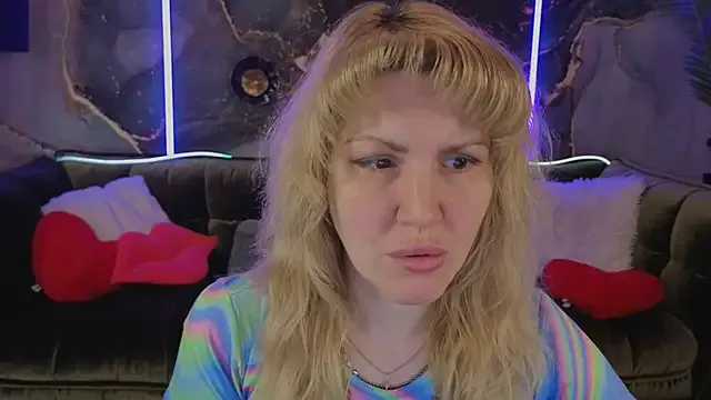NatalyChanell — Squezee boobs :movingboobs: