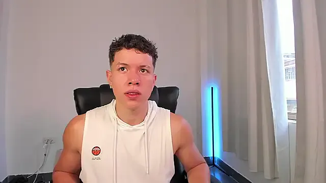 nathan_blake —  show my big hard cock 