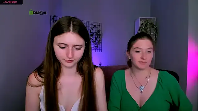 nekky_mouse — play tits