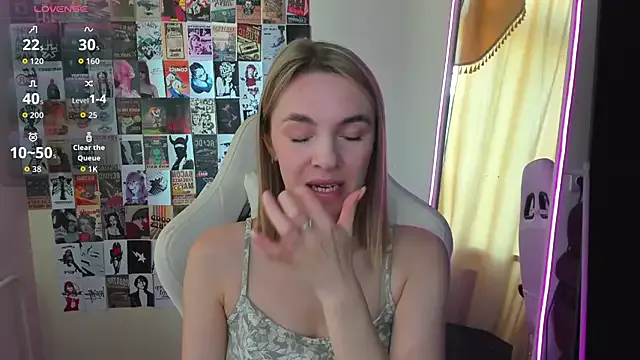 NessaDiazz — Shorts, goodbye! (5 min)