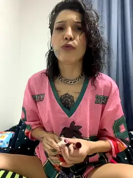 nickelfie — Dildo no cuzinho! 