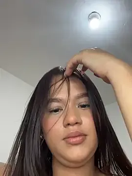 nicol-shy — Freechat on StripChat