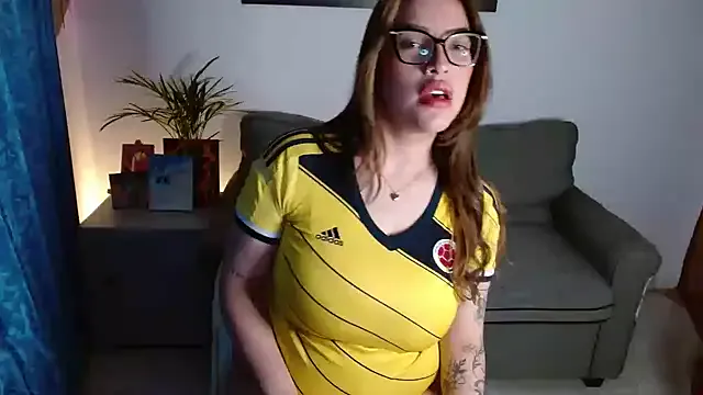 Nicole_white_11 — Shoe me your nipples 