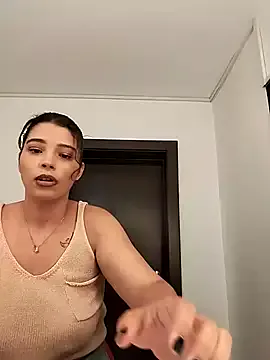 NicoleHayle — shower whit me