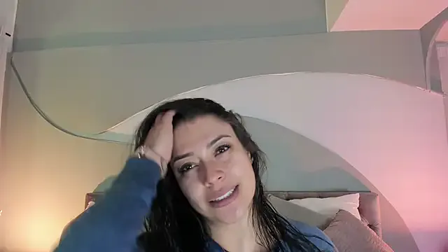 Nicolle_W — Freechat on StripChat
