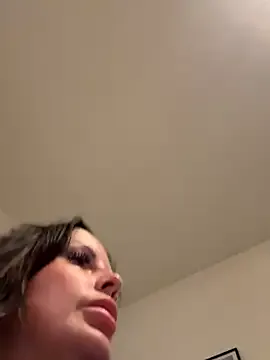 nightingale27 — Finger pussy for 5mins