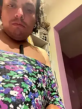 NikkelSofia — Get Harder and cum Public chat