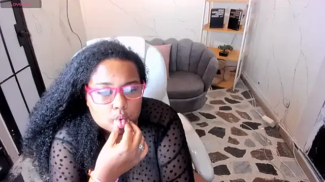 nikkieMoe — Naked all