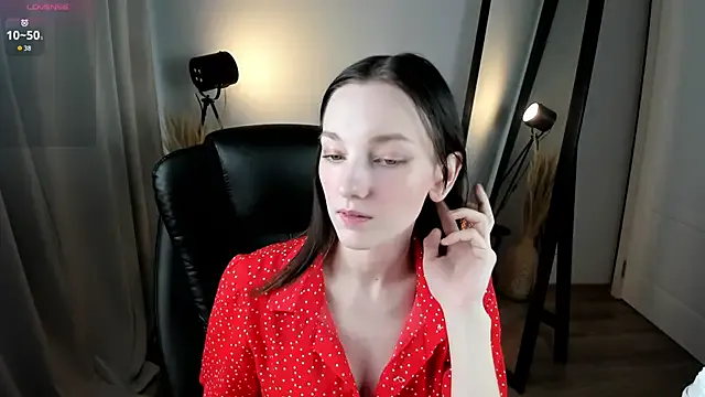 Nilliee_Sugar — Stand up and tease on my body