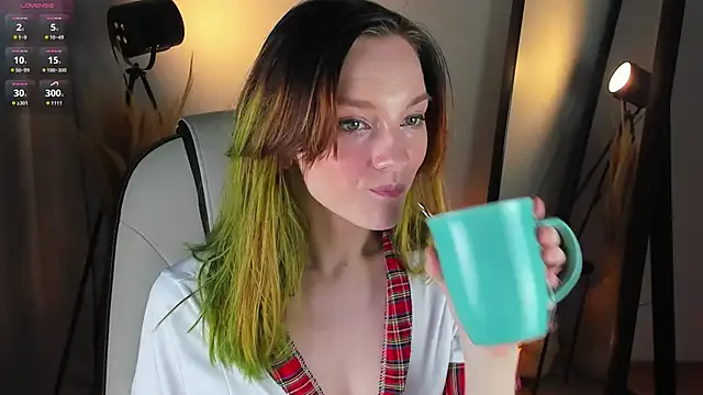 Nilliee_Sugar — Stand up and tease ass