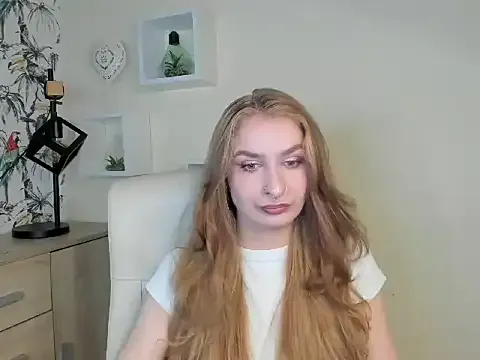 NinaBlond1 — Freechat on StripChat