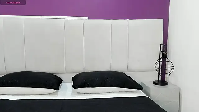 NiraLux — big amazing squirt
