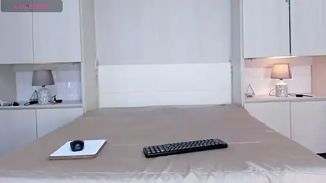 NoaLanee — BOUNCE TITS + OIL 70