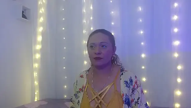 NoraParkeer — Flash tits