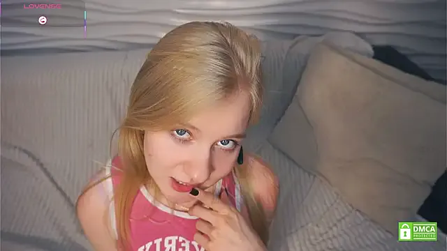 OdelinaFicken — let's see what color my panties are