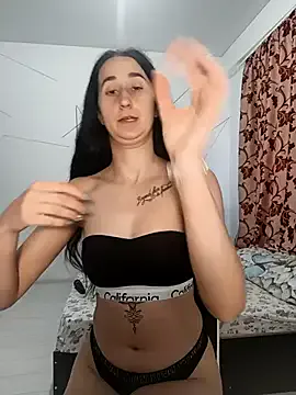 Ohh_Alyss — Love me