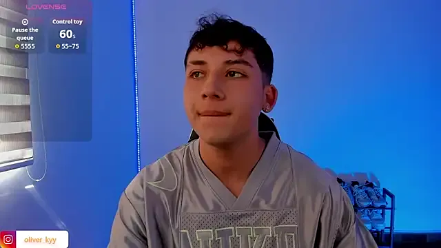 oliver_kyy — naked saliva in my penis and nipples