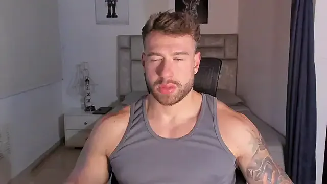 paul_rogerr — Naked and cumm