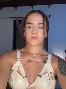 Paulet_Johnson — white buttocks/make them red