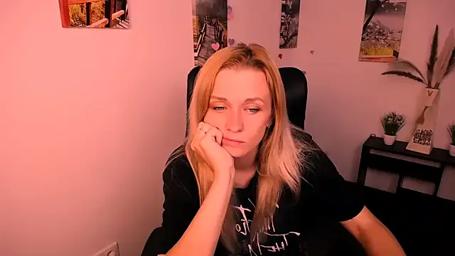 PeppyMia — show my underwear