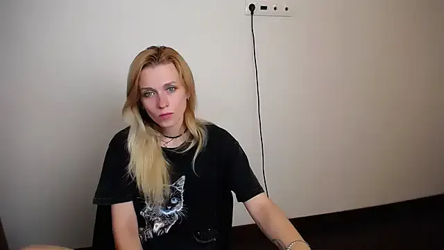 PeppyMia — show my underwear