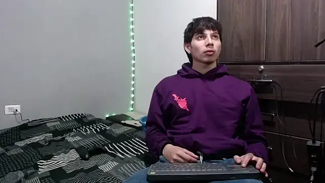pervertsteens3 — Cum public