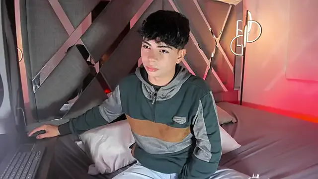 Peter_chase — Long twerk in underwear 