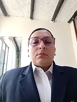 PILAR_11- — topless in the office my colleagues see