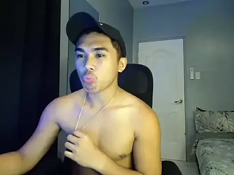 pinoyAdrianneXXX — SHOW BUTTHOLE AND SPREAD IT