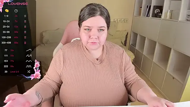 PlumPie — topless 10 min