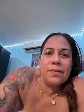 PrettyKittyMia — Watch me cum