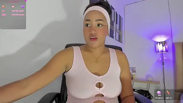 Princess_Brunette — Fingers in pussy