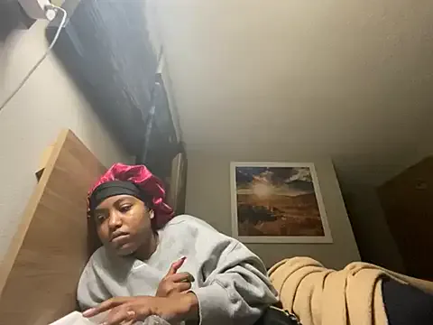 princesslivv — Fuck someone at gym