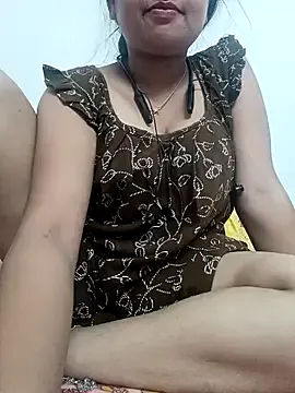 Priya_2222 — Full face show