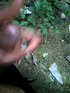 priyabhabhi_99 — Full nude outdoors and cum  outside