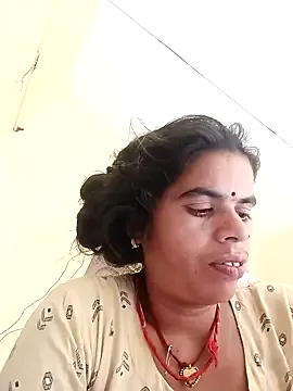 Priyanka_hot1 — Mobile