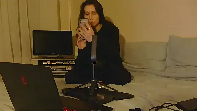 Purpy_Kam — Strip naked