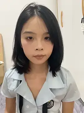 qiqi_x — Freechat on StripChat