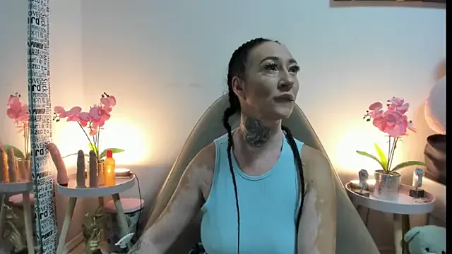 Rayanablackandwhite — squirt