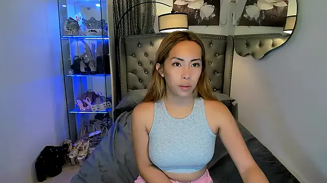 reighnempress — LETS GET NAKED AND CUM TOGETHER